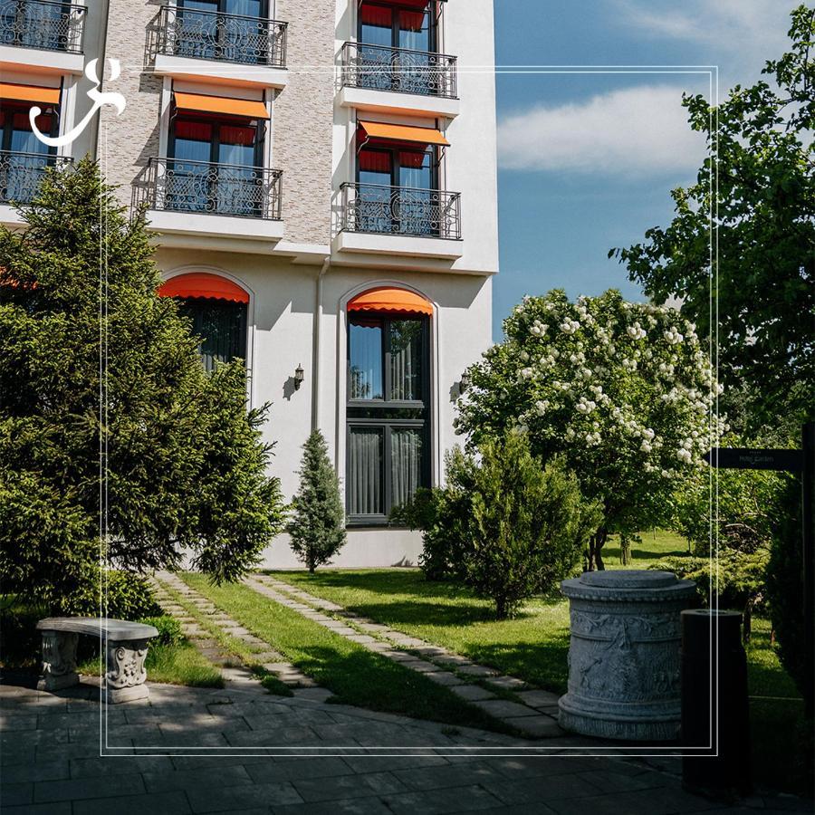 Hotel Garden Pristina Extérieur photo