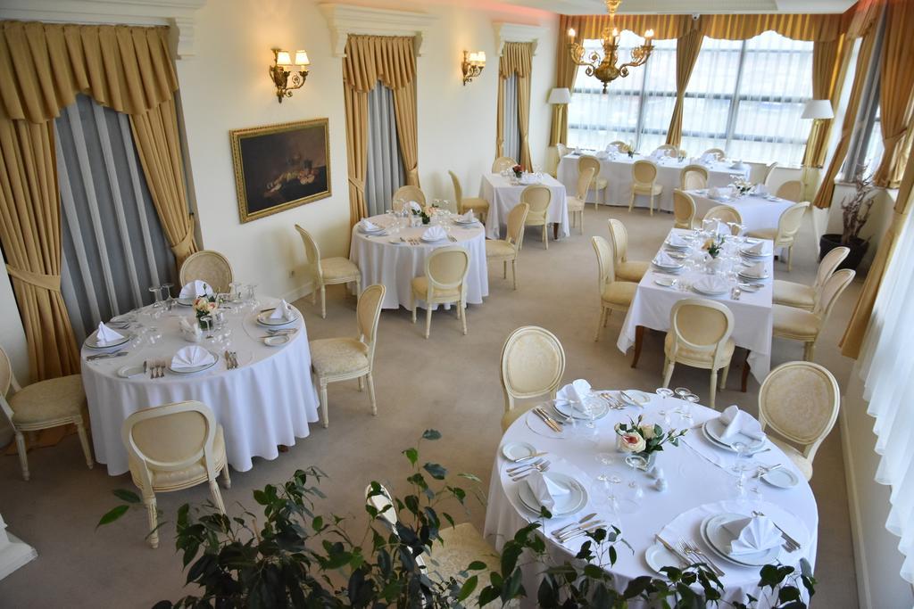 Hotel Garden Pristina Extérieur photo