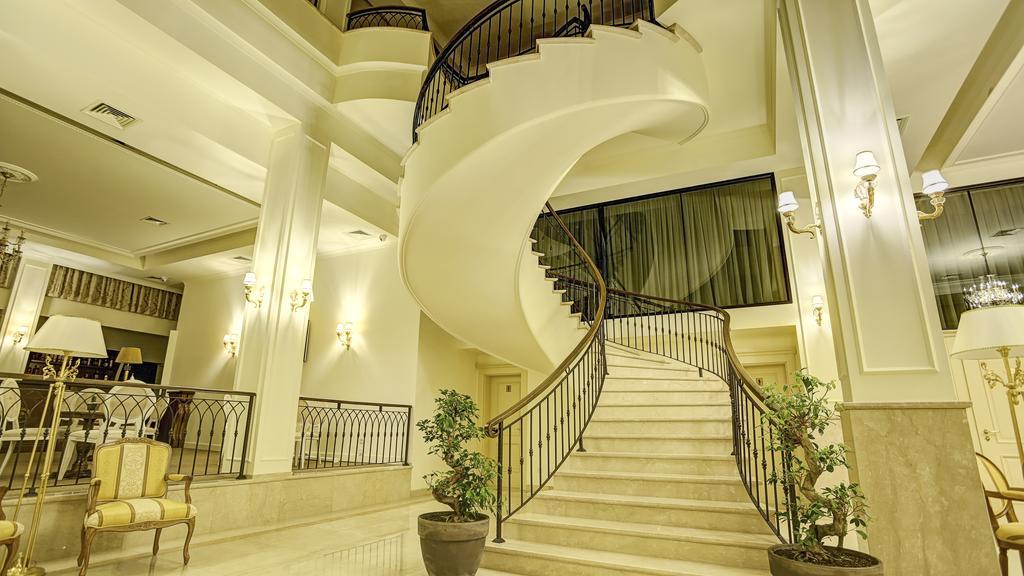 Hotel Garden Pristina Extérieur photo