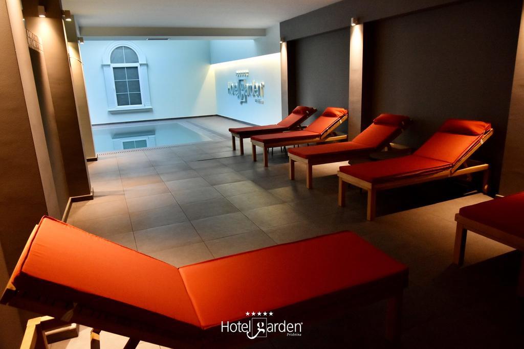 Hotel Garden Pristina Extérieur photo